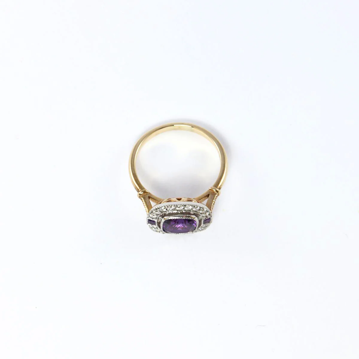 Gold Ring With Cushion Cut Amethyst and Pave Diamonds - Image 3